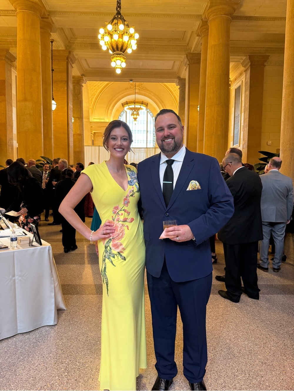 MAC DUGGAL
Yellow Floral Appliqué V-Neck Jersey Gown